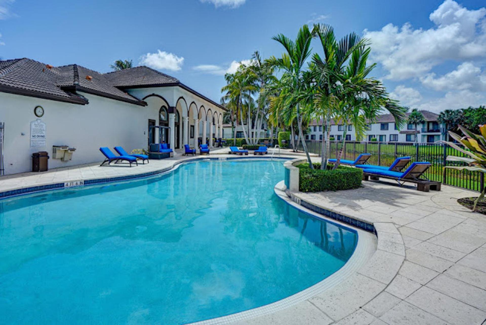 Newly Renovated Townhome With King Bed Delray Beach Dış mekan fotoğraf
