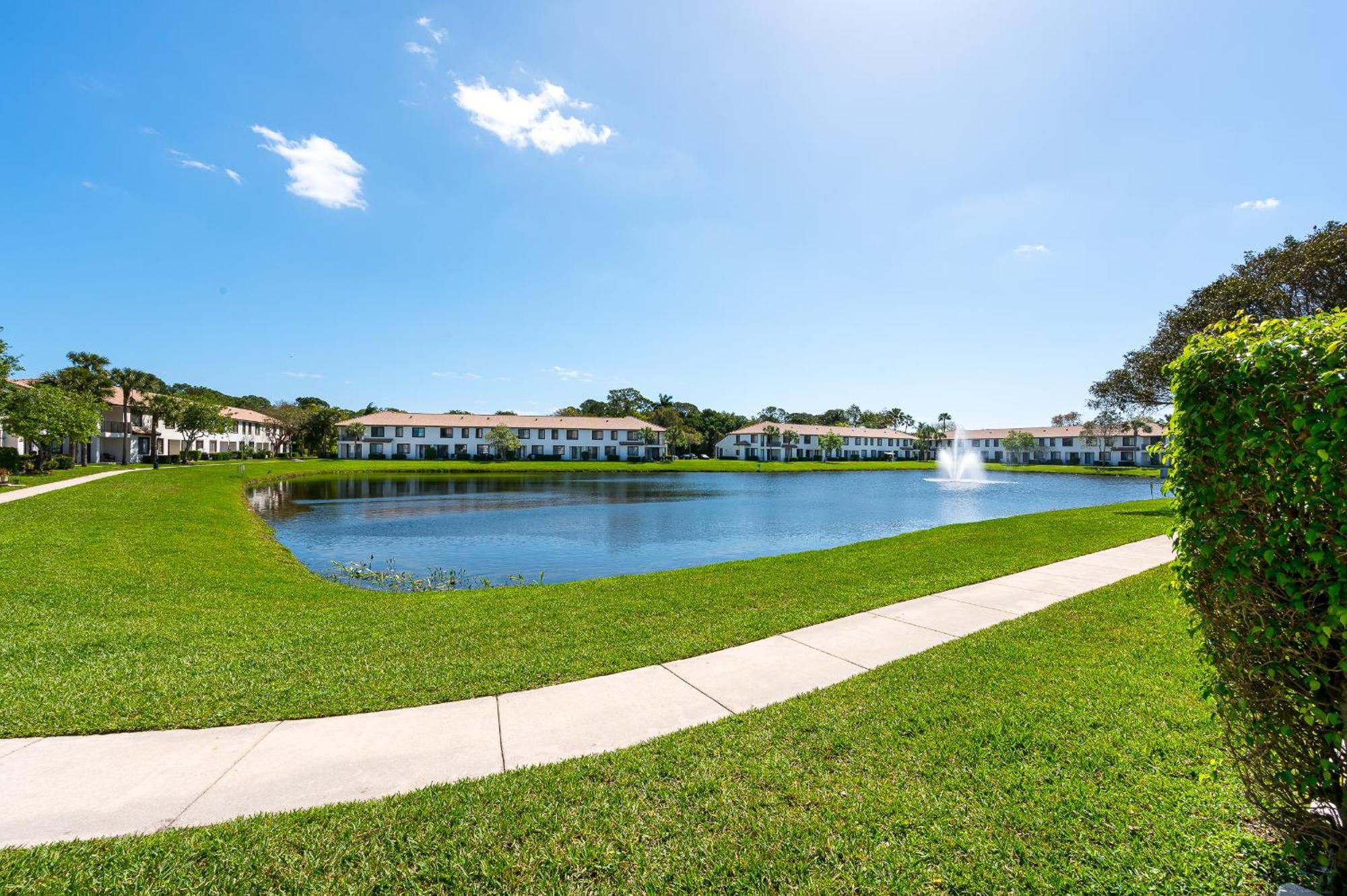 Newly Renovated Townhome With King Bed Delray Beach Dış mekan fotoğraf